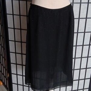 Ann Taylor 100% silk skirt. Size 6.